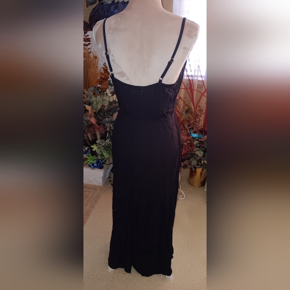 Kelly Renee ~ Black Floral Embroidered Maxi Dress NWOT (SP) - Picture 2 of 11